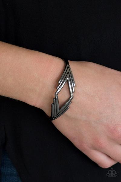 In Total De-NILE - Black Cuff Bracelet 