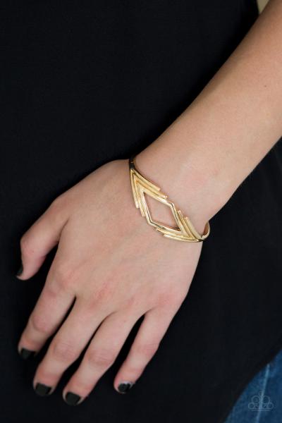 In Total De-NILE - Gold Cuff Bracelet 