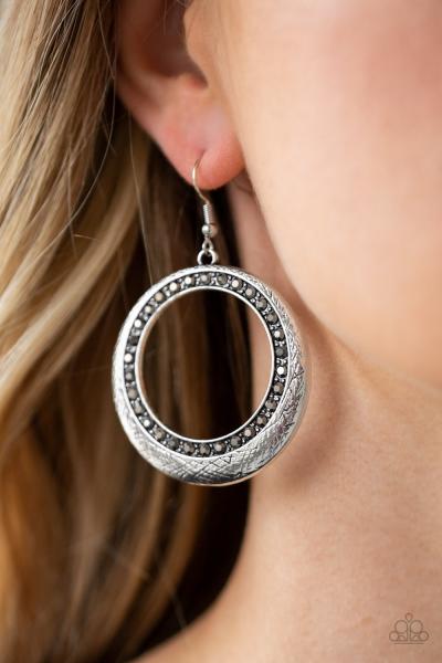 Go-Go Glow - Silver Earring