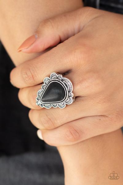 Desert Escape - Black Ring