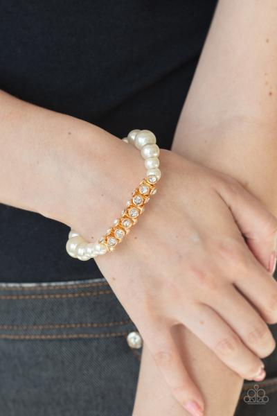 Traffic-Stopping Sparkle - Gold Bracelet 