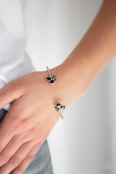 Going For Glitter - Black Cuff Bracelet 