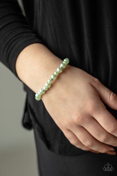 Powder and Pearls - Green Bracelet