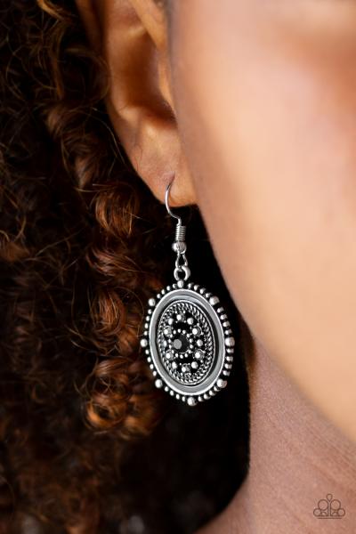 Picture of WEALTH - Black Earring