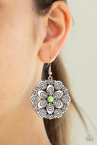 Grove Groove - Green Earring 