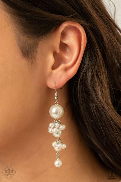 Ageless Applique - White Earring 