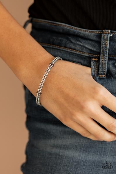 Standout Opulence - Black Bracelet 