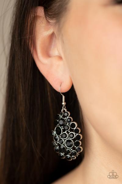 ​Smolder Effect - Black Earring