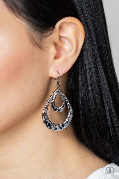 ​Museum Muse - Black Earring