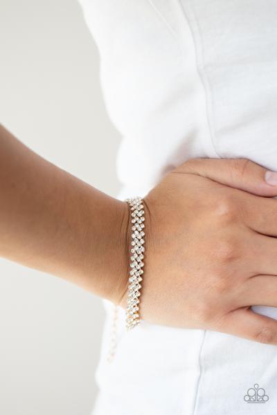 Chicly Candescent - Gold Bracelet 