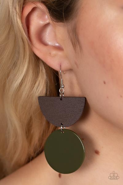 ​Beach Bistro - Green Earring 