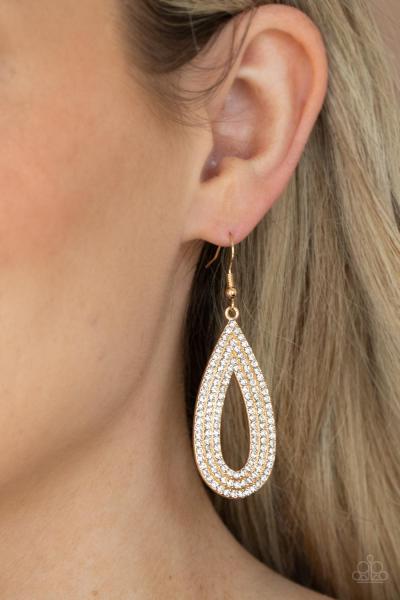 ​Exquisite Exaggeration - Gold Earring 