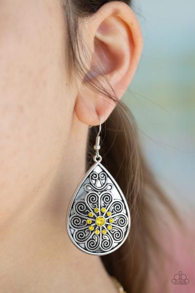 Banquet Bling - Yellow Earring